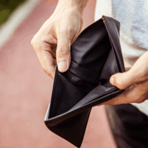 Personne fauchée, pas d’argent